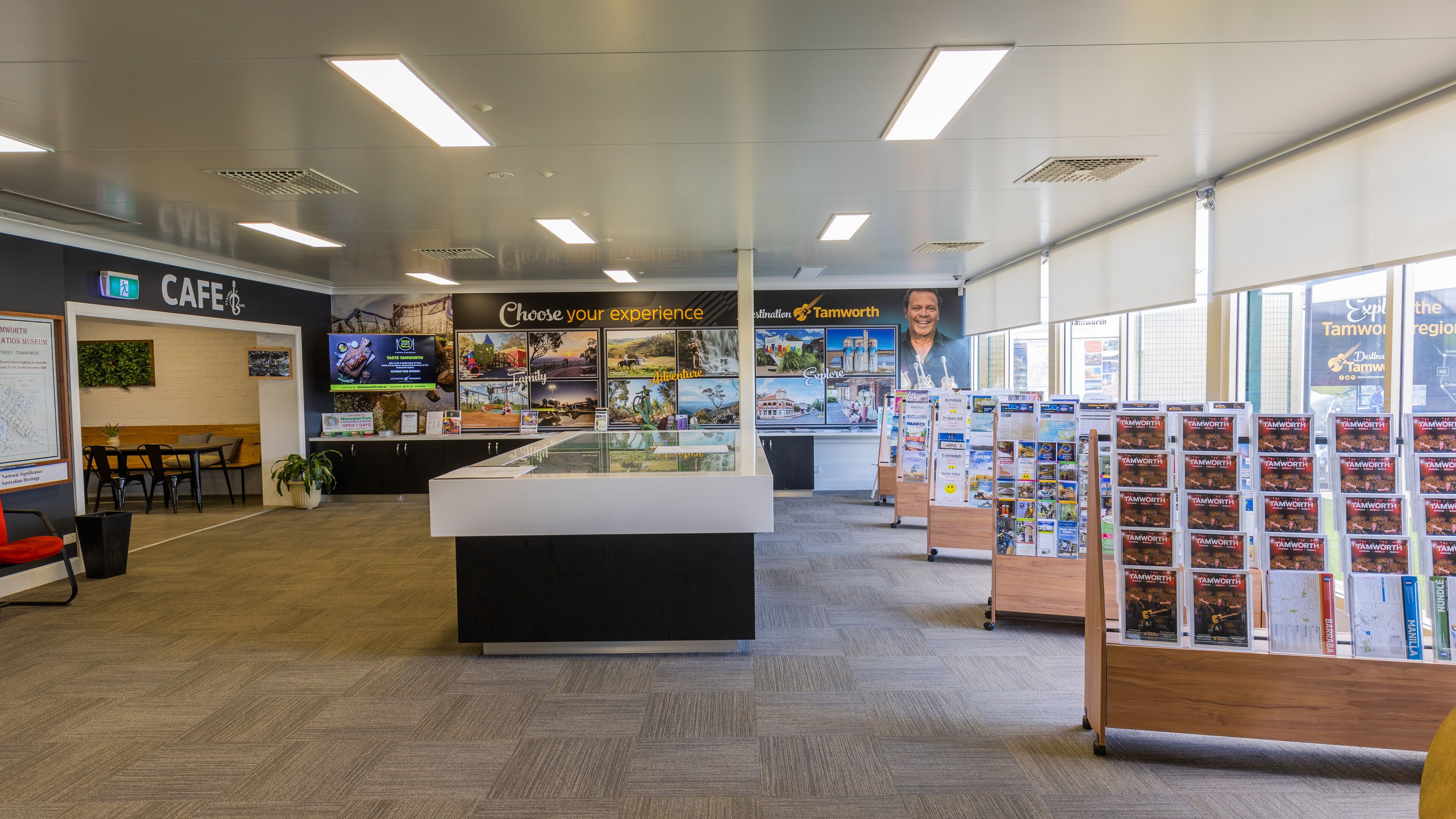 Big Golden Guitar Tourist Centre showing interior views