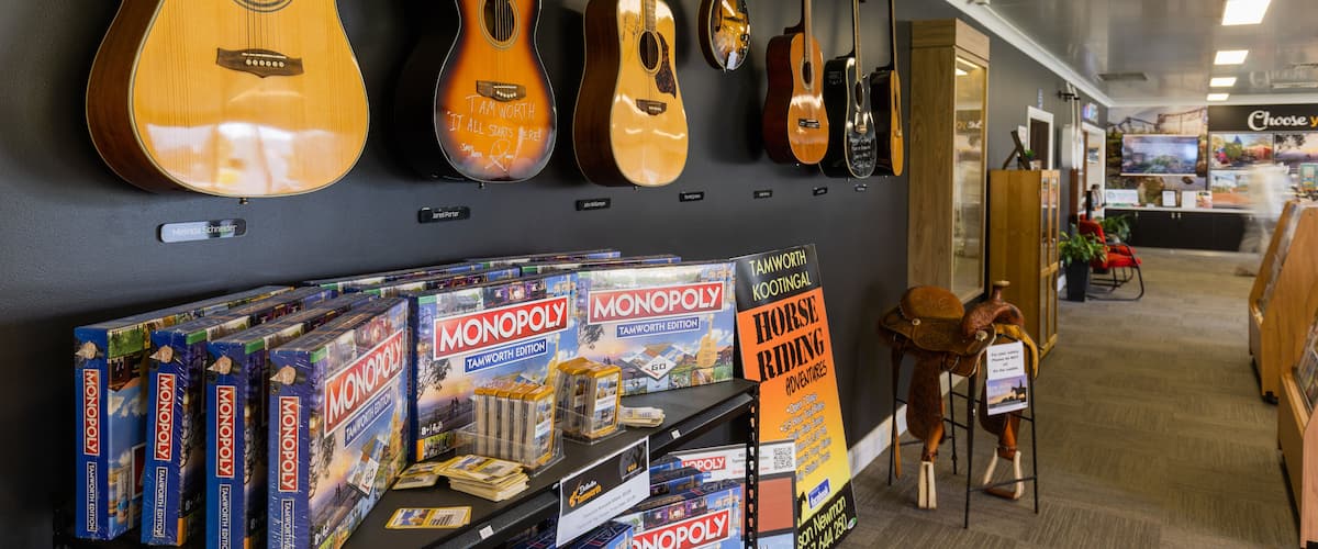 Big Golden Guitar Tourist Centre featuring interior views