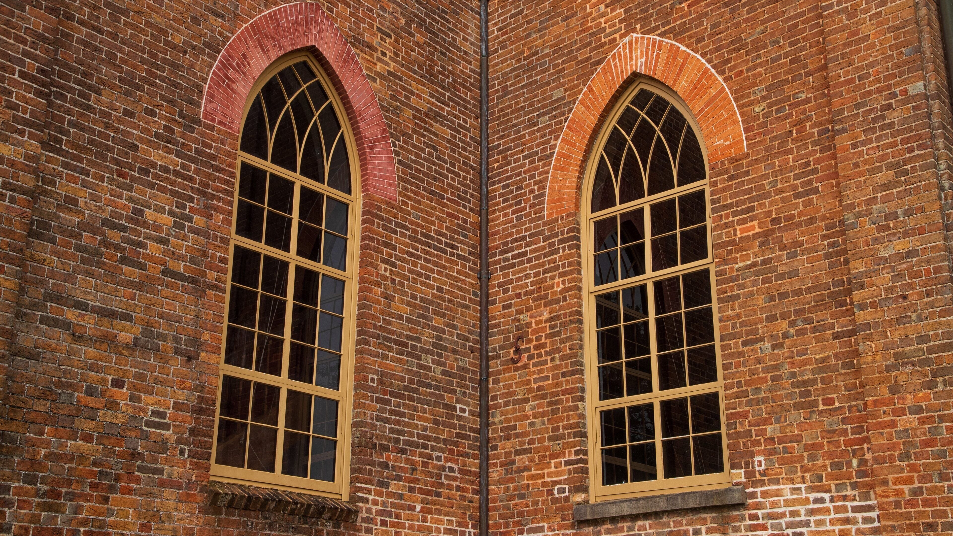 St Thomas Anglican Church showing heritage elements