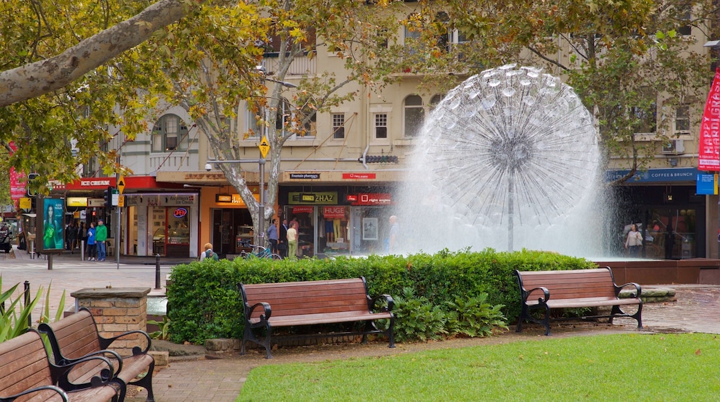El Alamein Fountain which includes a fountain and a park