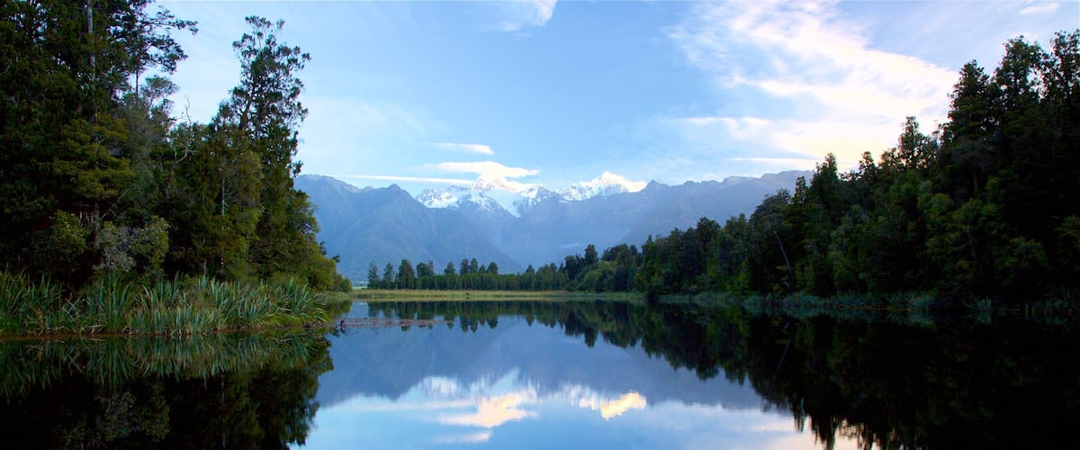 フォックス グレイシャー フィーチャー 山々, 雪 と 湖あるいは泉