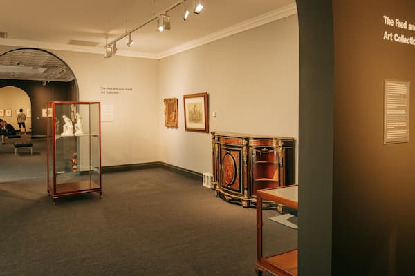 Toowoomba Regional Art Gallery which includes interior views