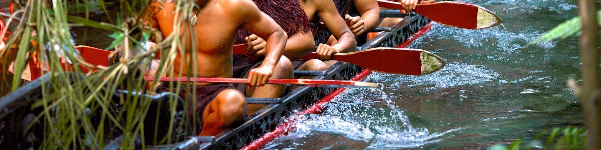 Rotorua showing a river or creek, indigenous culture and kayaking or canoeing