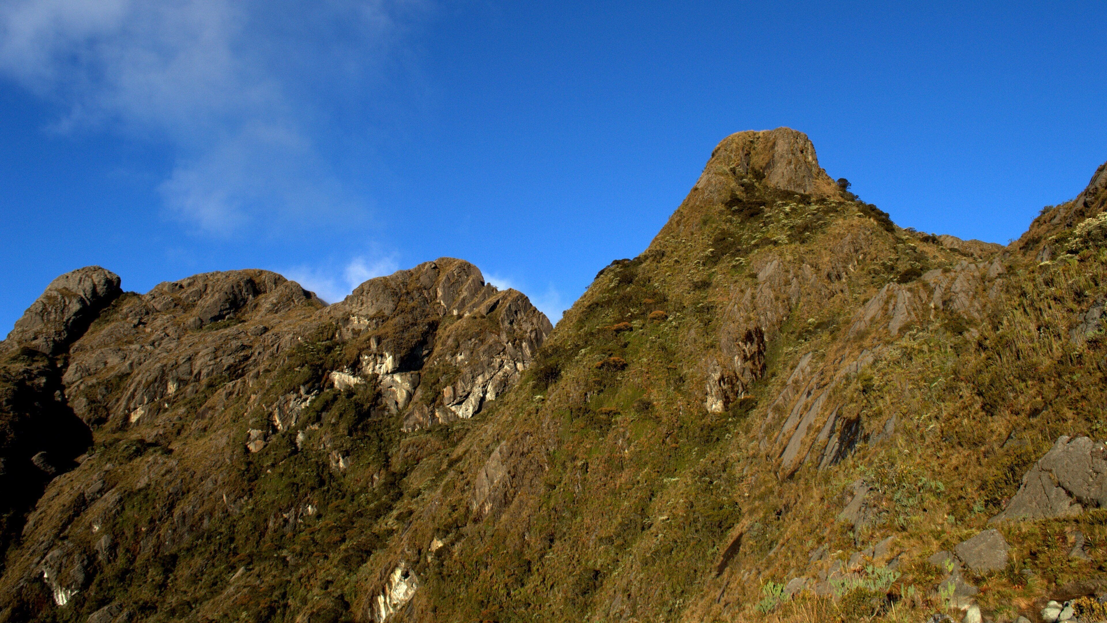 Farallones de Cali National Park showing mountains