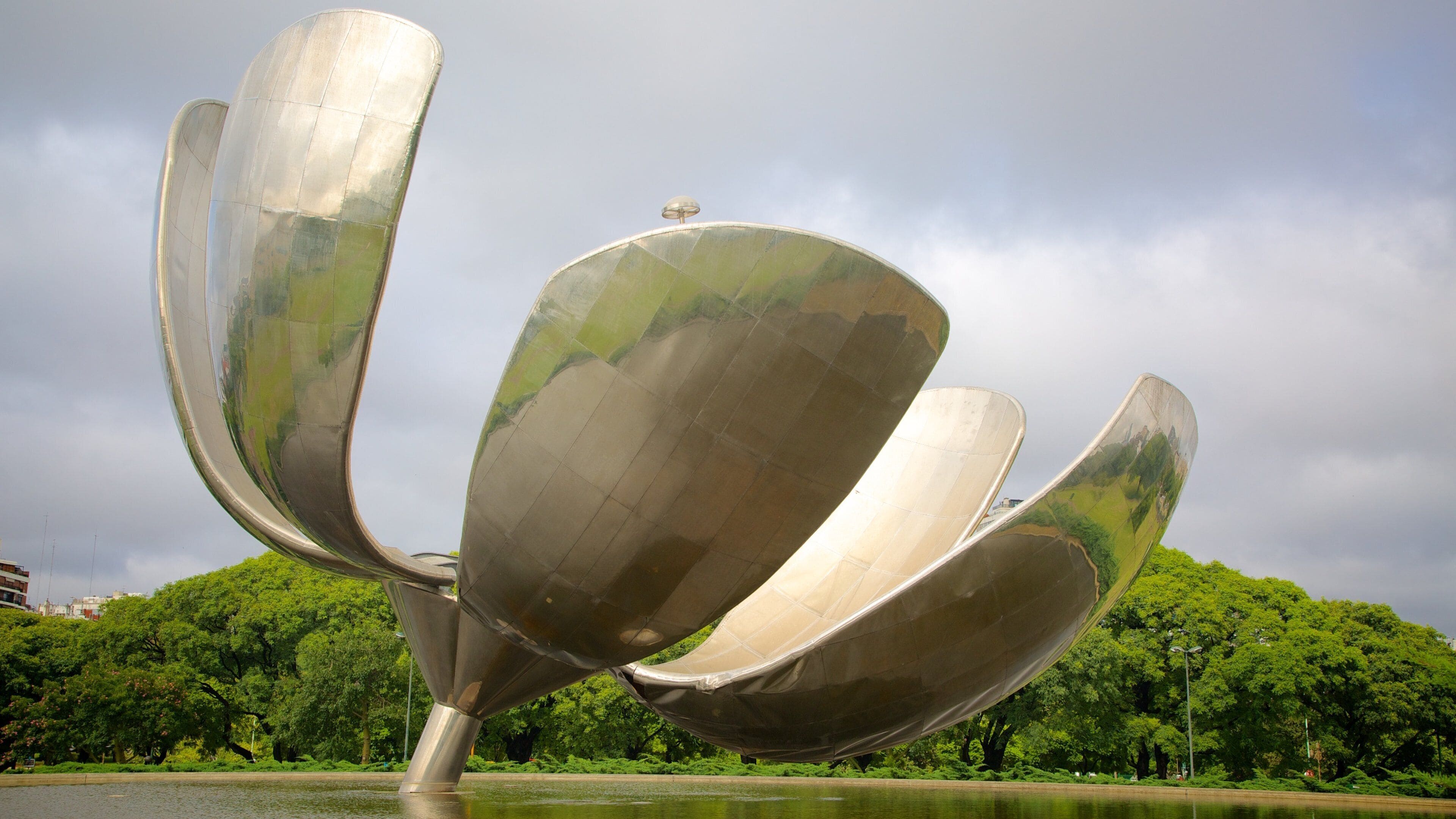 Floralis Genérica featuring art, outdoor art and modern architecture