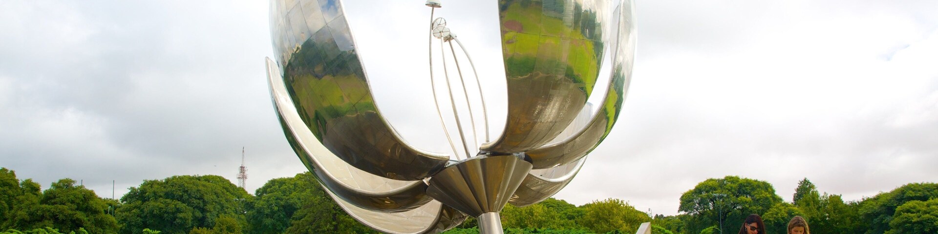 Buenos Aires que inclui arte, arte ao ar livre e um jardim