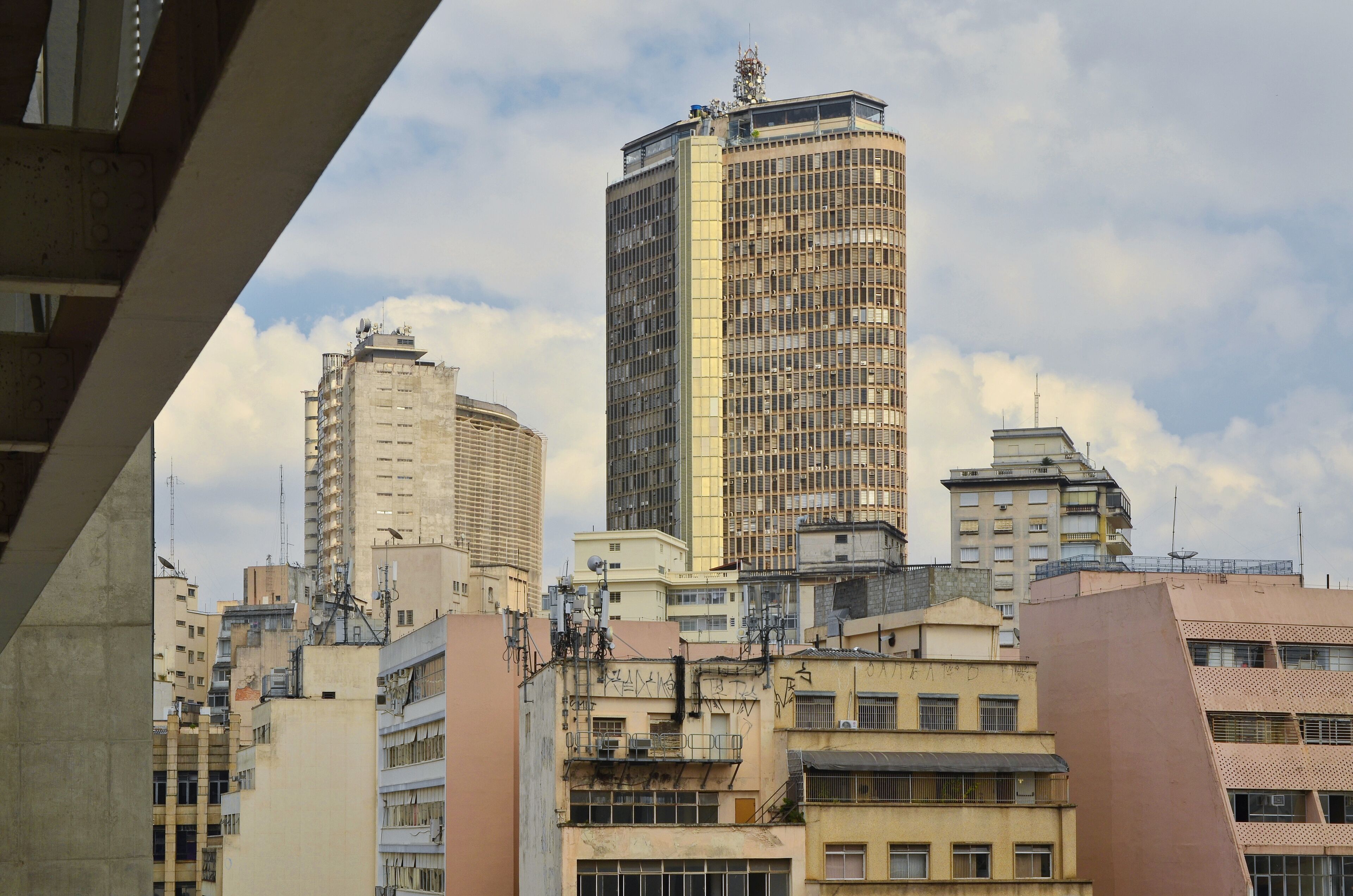 Street photography, Downtown, São Paulo, Brazil, Edifício Itália