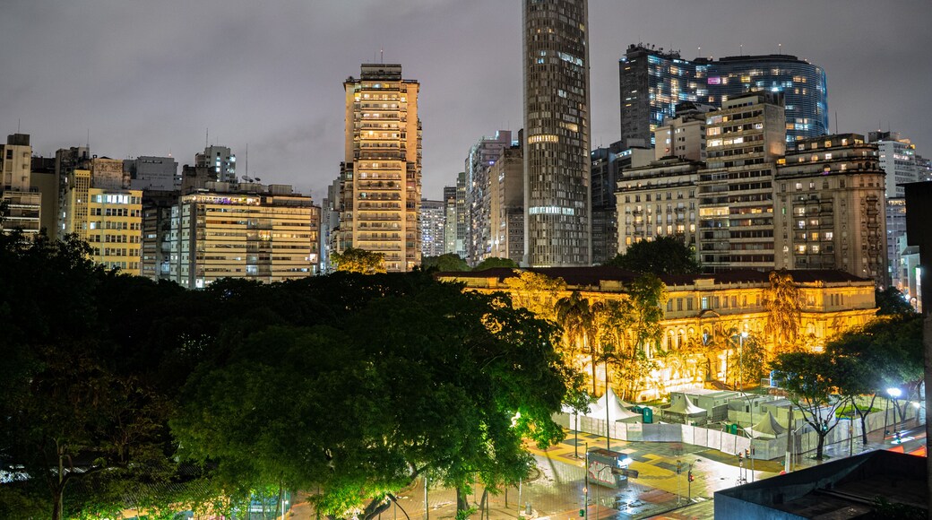 São Paulo city center at night. The region of República square and the amazing lights of the skyscrapers. Praça da República, Copan e edifício Itália.