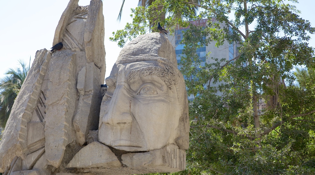 산티아고 을 보여주는 야외 예술