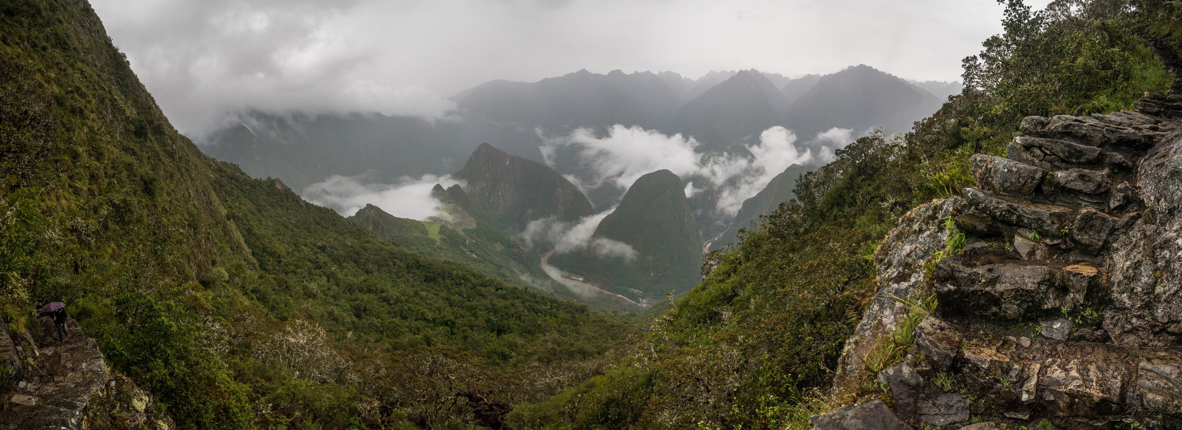 Machu Picchu im Nebel