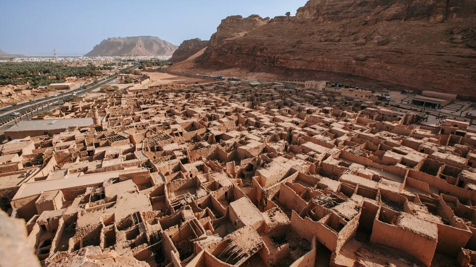 AlUla Old Town featuring landscape views, desert views and heritage elements