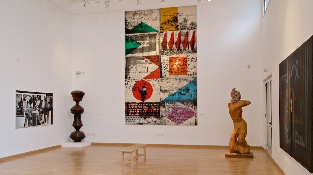 ヨルダン国立美術館 どの含み 屋内の眺め と アート