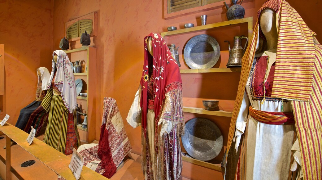 요르단 전통 박물관 을 보여주는 실내 전경