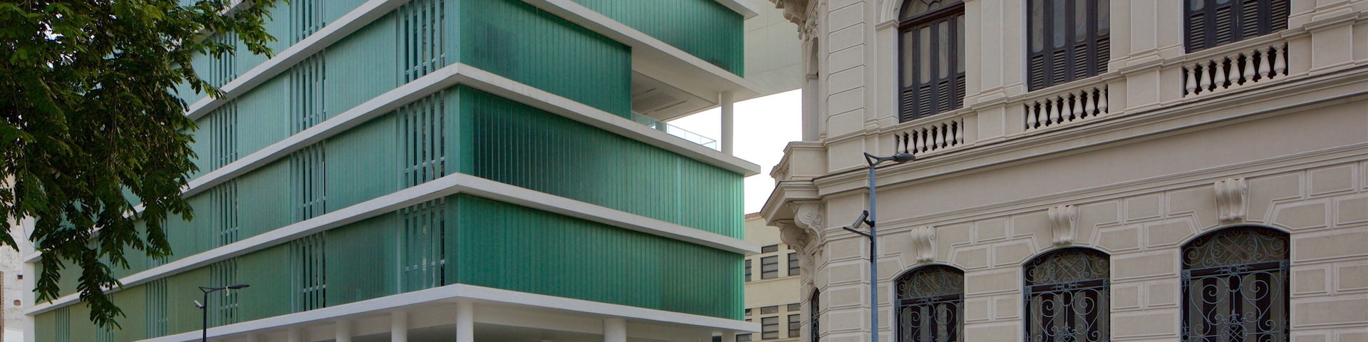 Rio de Janeiro caracterizando cenas de rua e arquitetura moderna