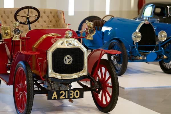Franschhoek showing signage and interior views