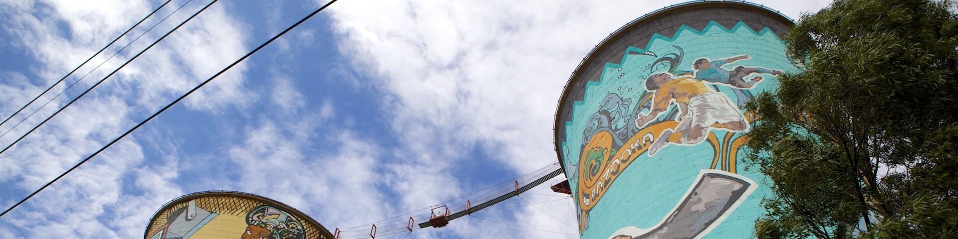 Orlando Towers which includes outdoor art and art