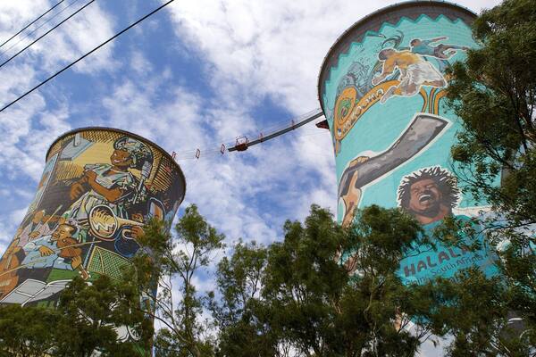 Orlando Towers which includes outdoor art and art
