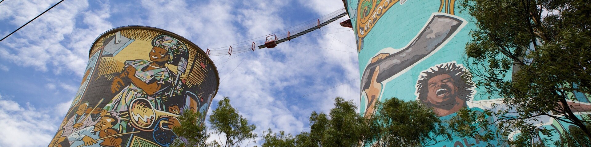 Orlando Towers which includes outdoor art and art
