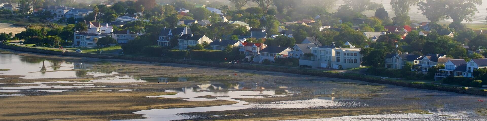 Knysna das einen Nebel, Strand und Sonnenuntergang