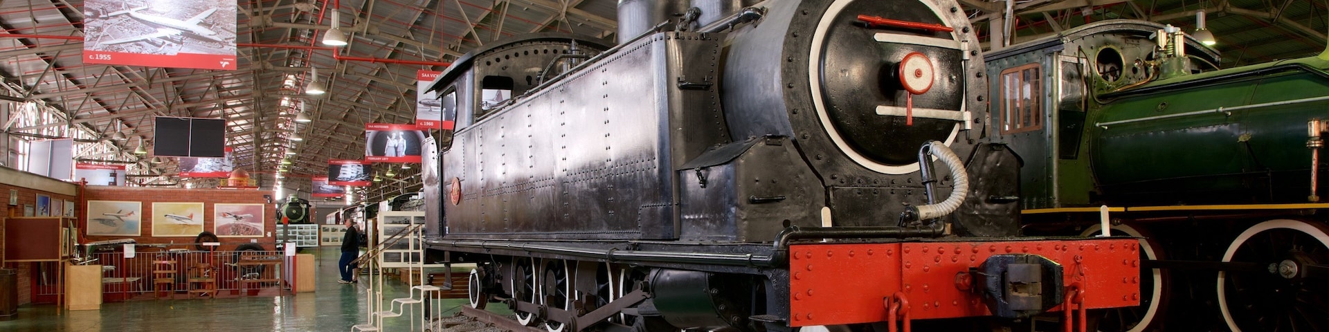 Outeniqua Transport Museum caracterizando elementos de patrimônio e vistas internas