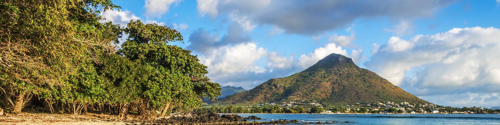 Rocky and sandy shore in Tamarin Bay