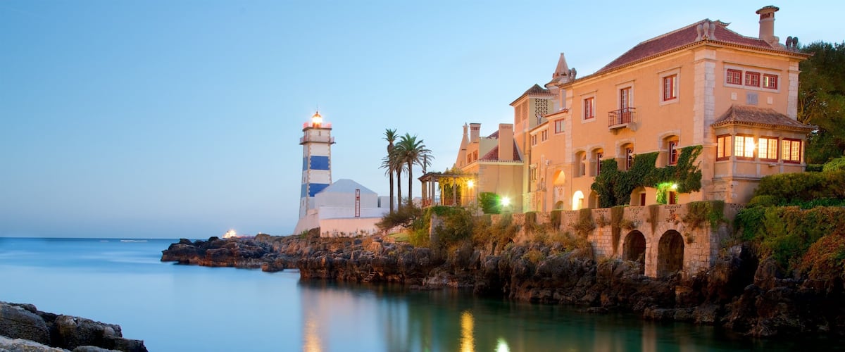 Santa Marta Lighthouse Museum which includes general coastal views and a lighthouse