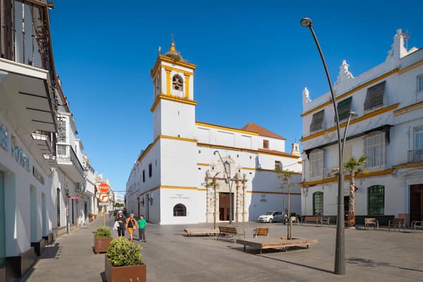 Convento de Jesus Nazareno which includes heritage architecture and a church or cathedral
