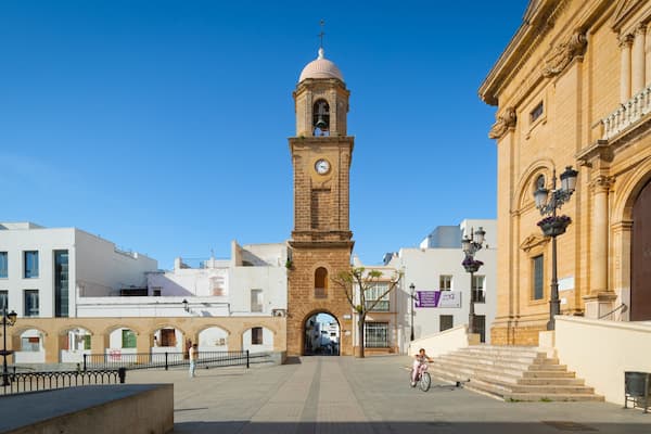Torre del Reloj which includes heritage elements