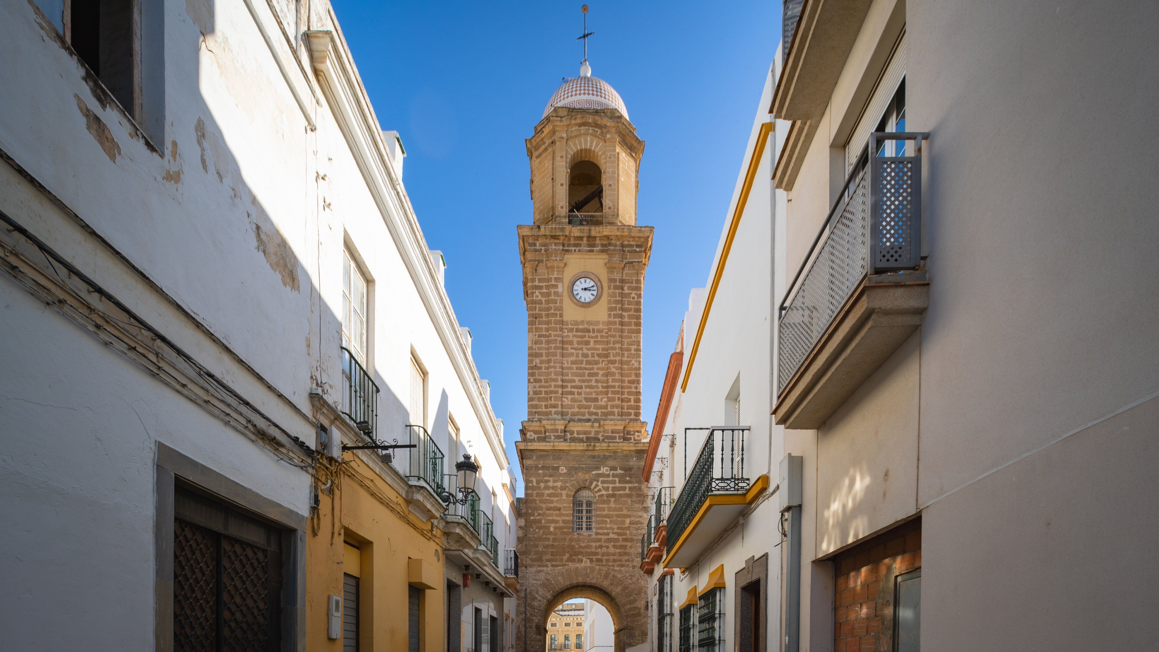 Torre del Reloj which includes heritage elements