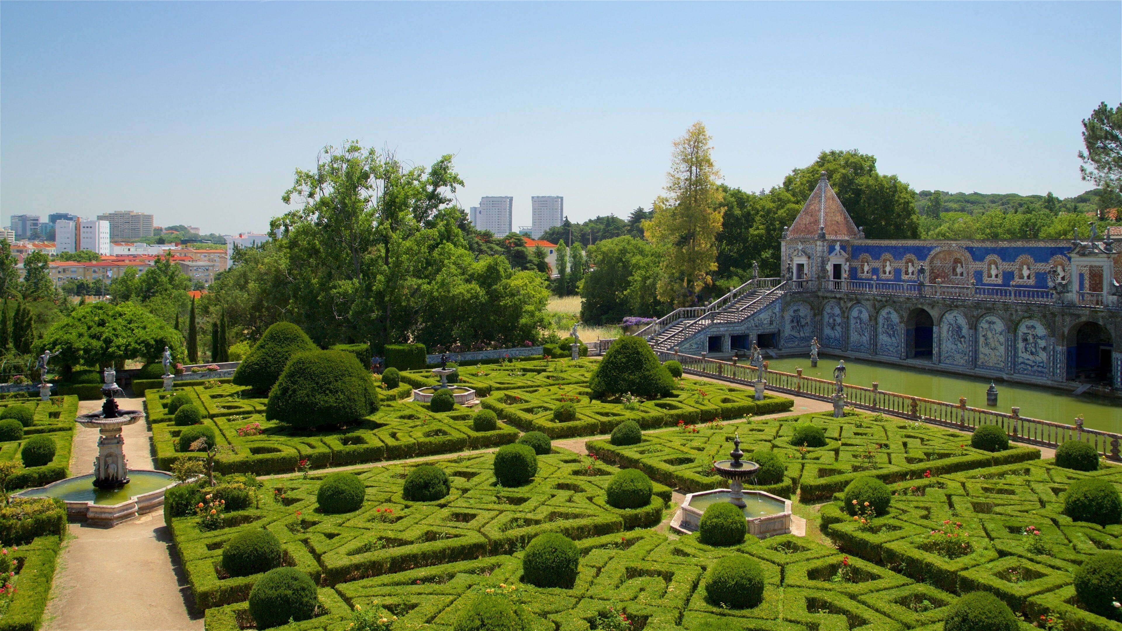 Fronteira Palace showing a garden, landscape views and a city