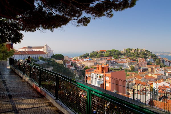 Aussichtspunkt Senhora Do Monte das einen Ansichten, Stadt und Landschaften