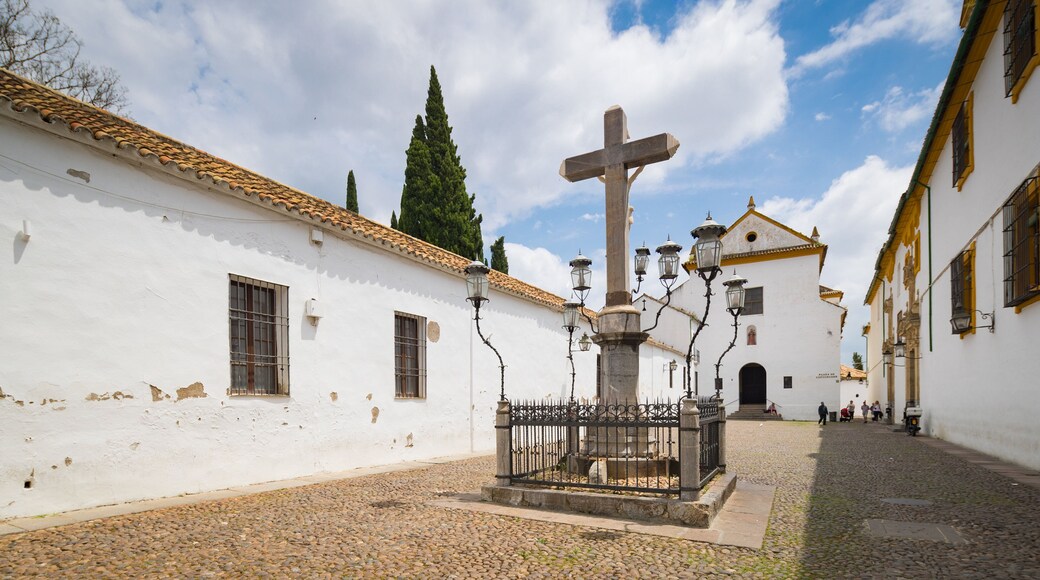 Cristo de los Faroles featuring religious aspects