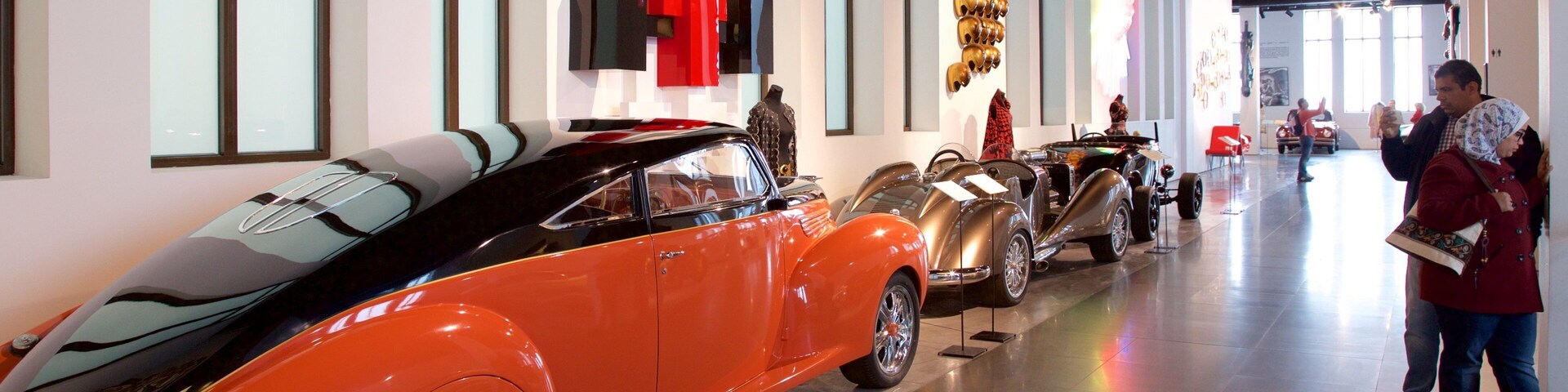 Malaga mettant en vedette vues intérieures