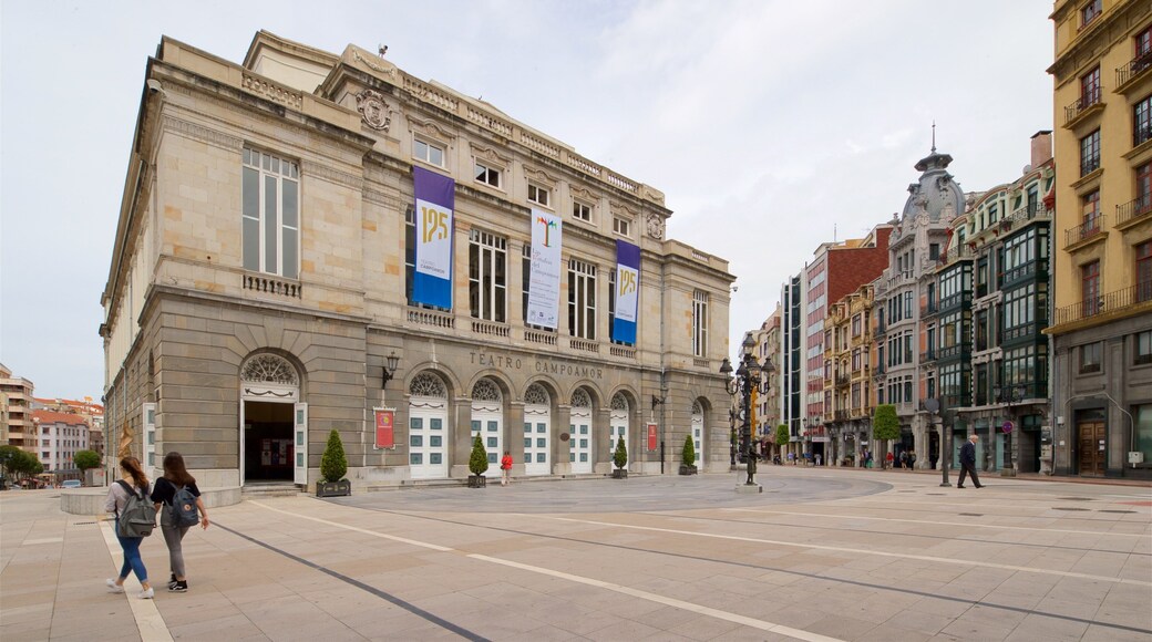 Campoamor Theater showing a city, heritage elements and a square or plaza