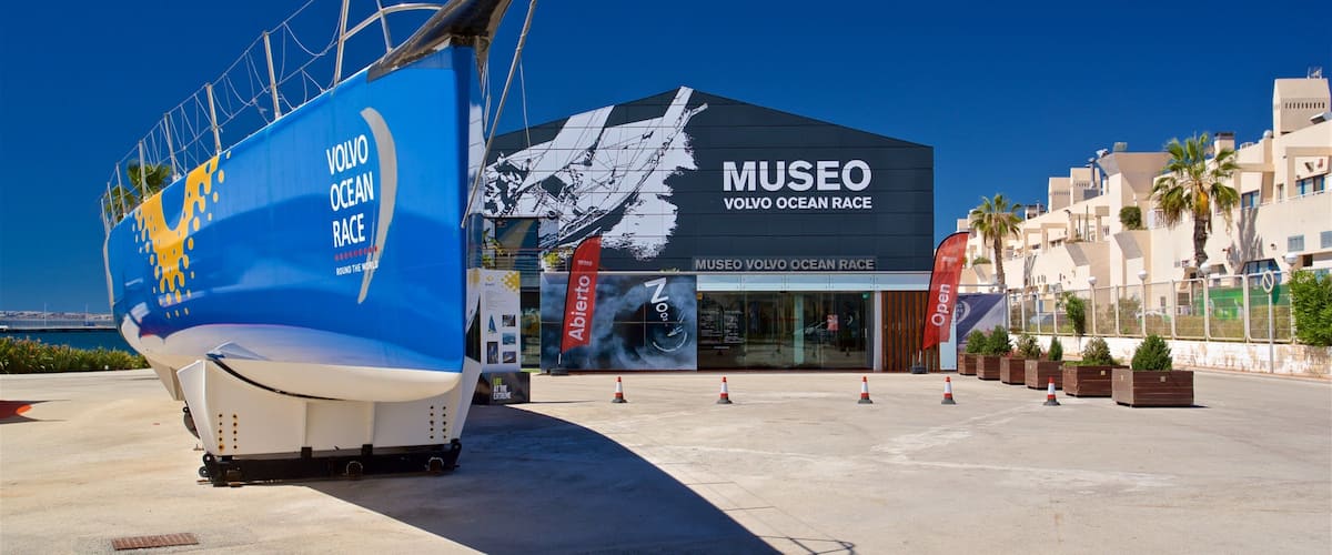 Museo Volvo Ocean Race which includes signage
