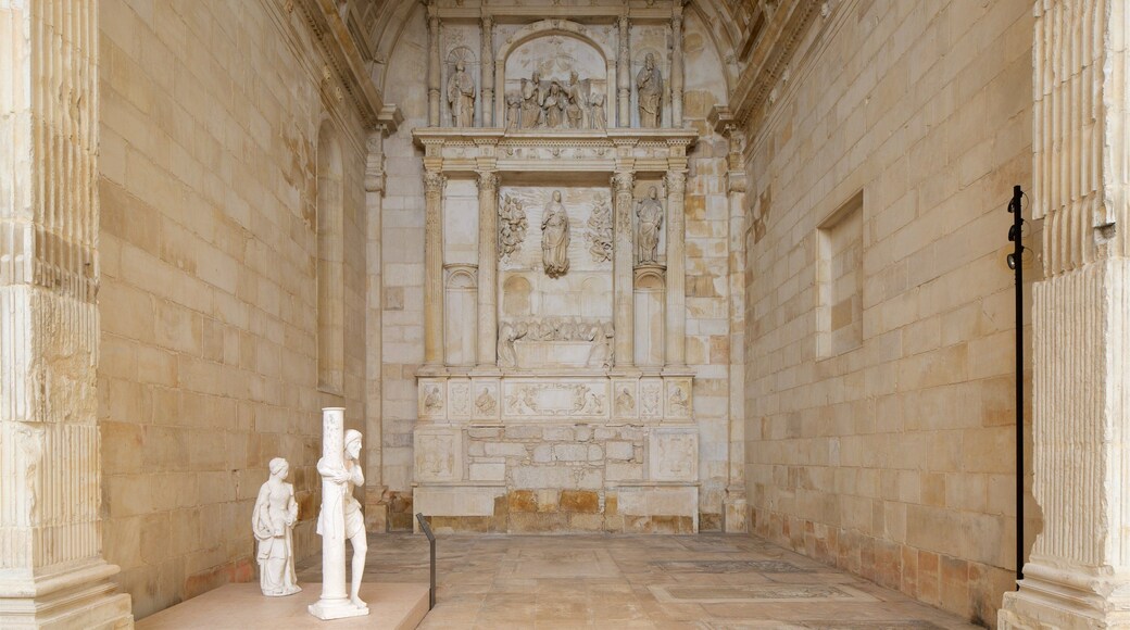 Coimbra mostrando vista interna y elementos patrimoniales