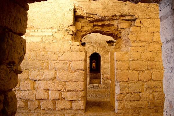 Coimbra mit einem Innenansichten und Geschichtliches