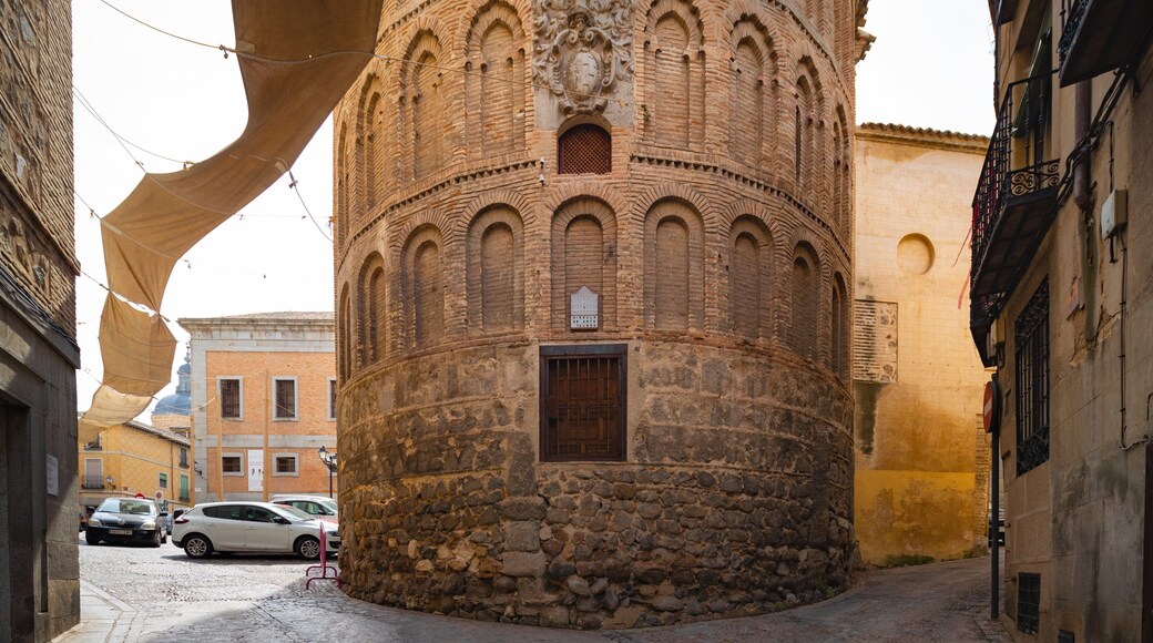 Convento de las Agustinas Calzadas which includes heritage elements and heritage architecture