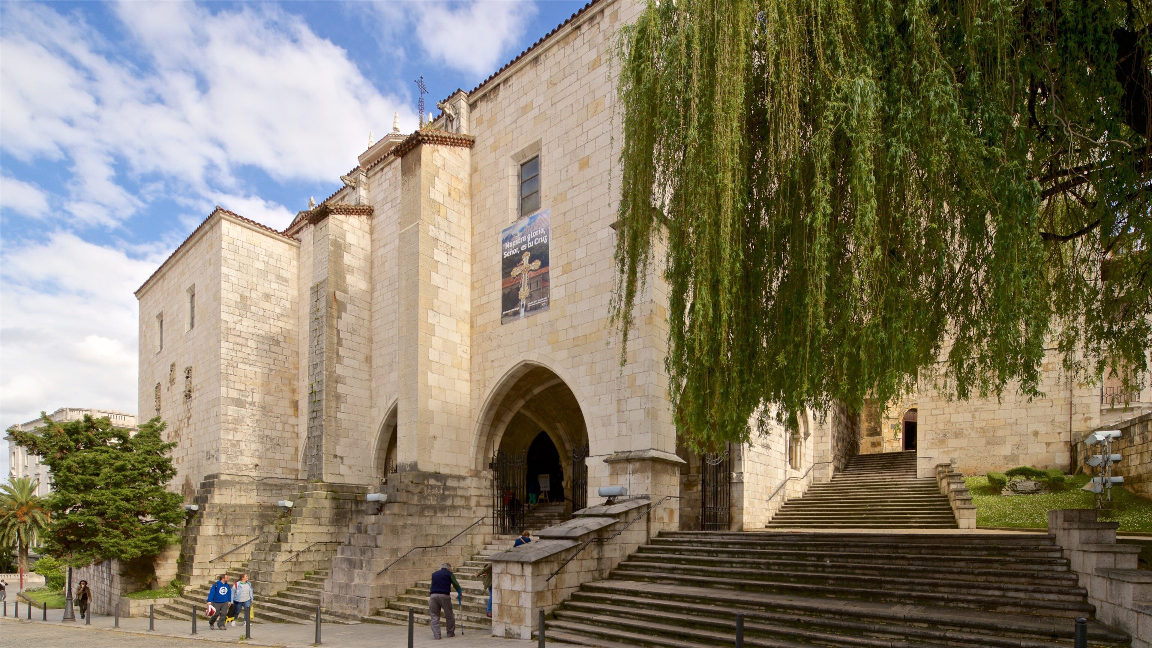 Parroquia Santisimo Cristo featuring heritage architecture