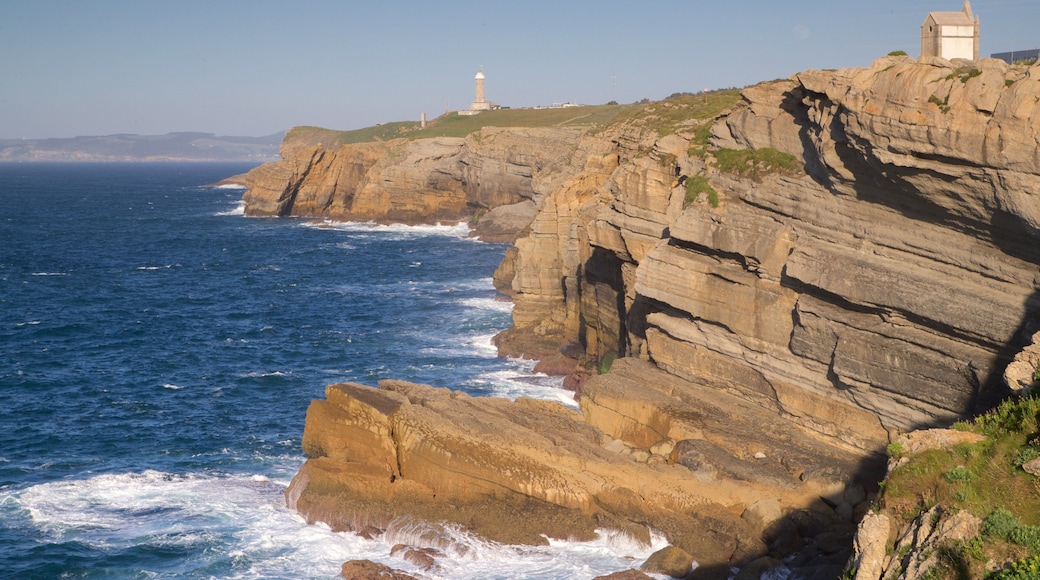 Cabo Mayor Lighthouse showing rugged coastline, a lighthouse and general coastal views