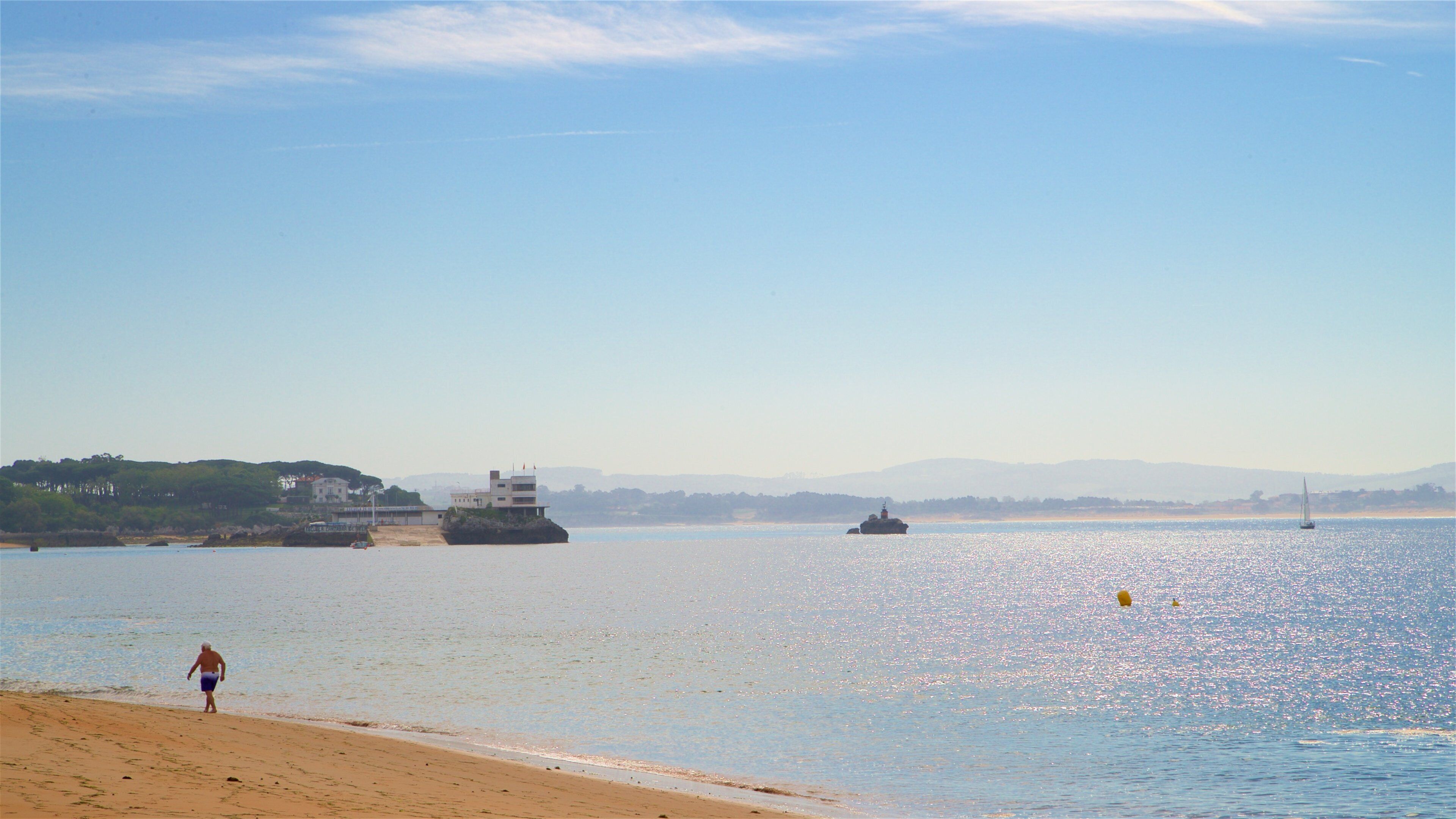 Magdalena Beach presenterar en sandstrand och kustutsikter