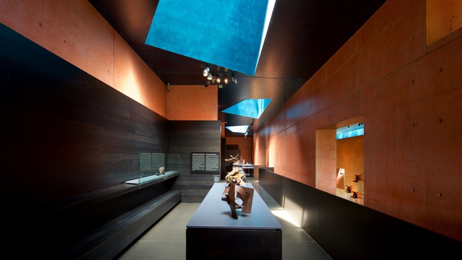 Jorge Oteiza Museum featuring art and interior views
