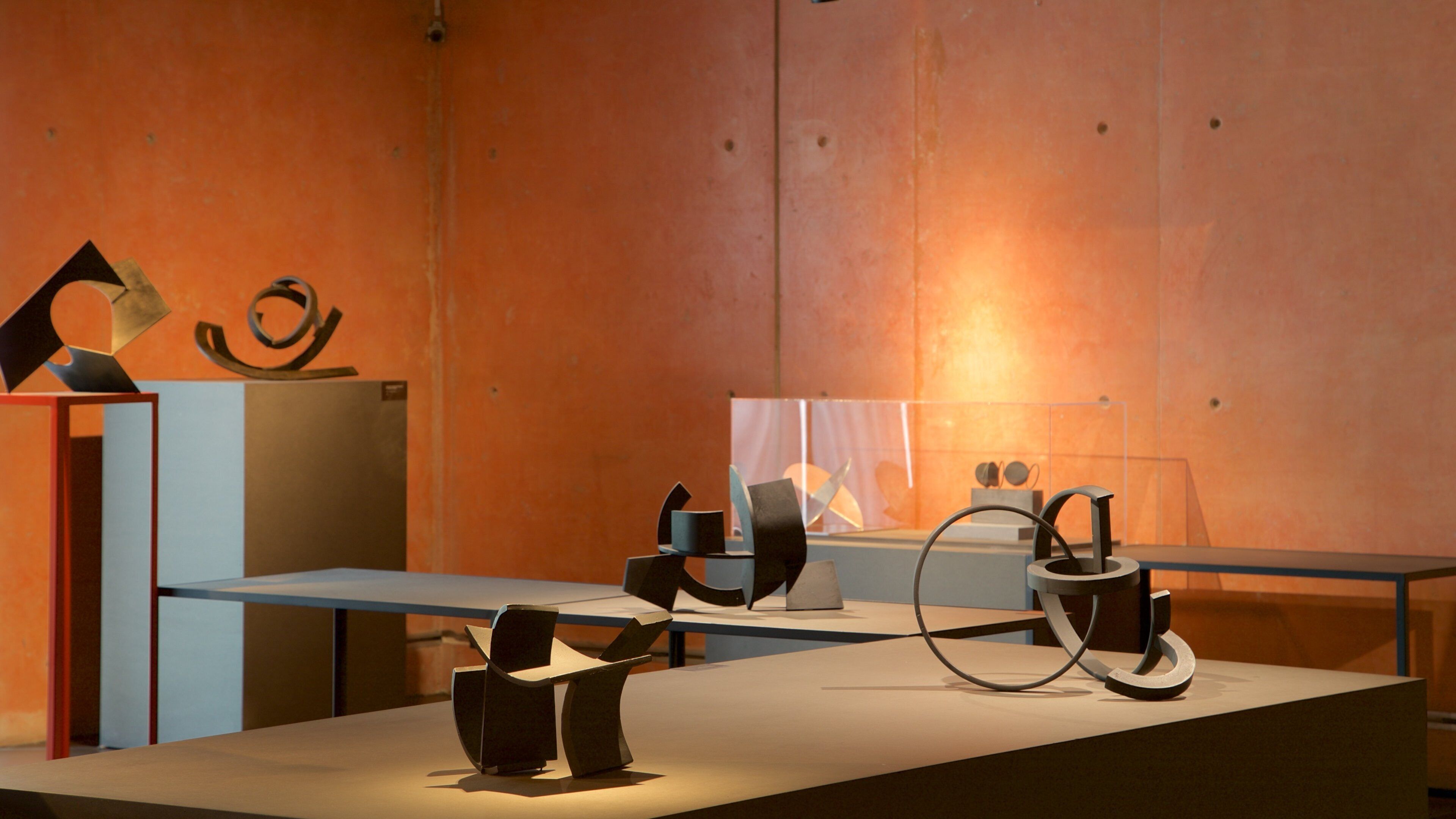 Jorge Oteiza Museum showing interior views and art