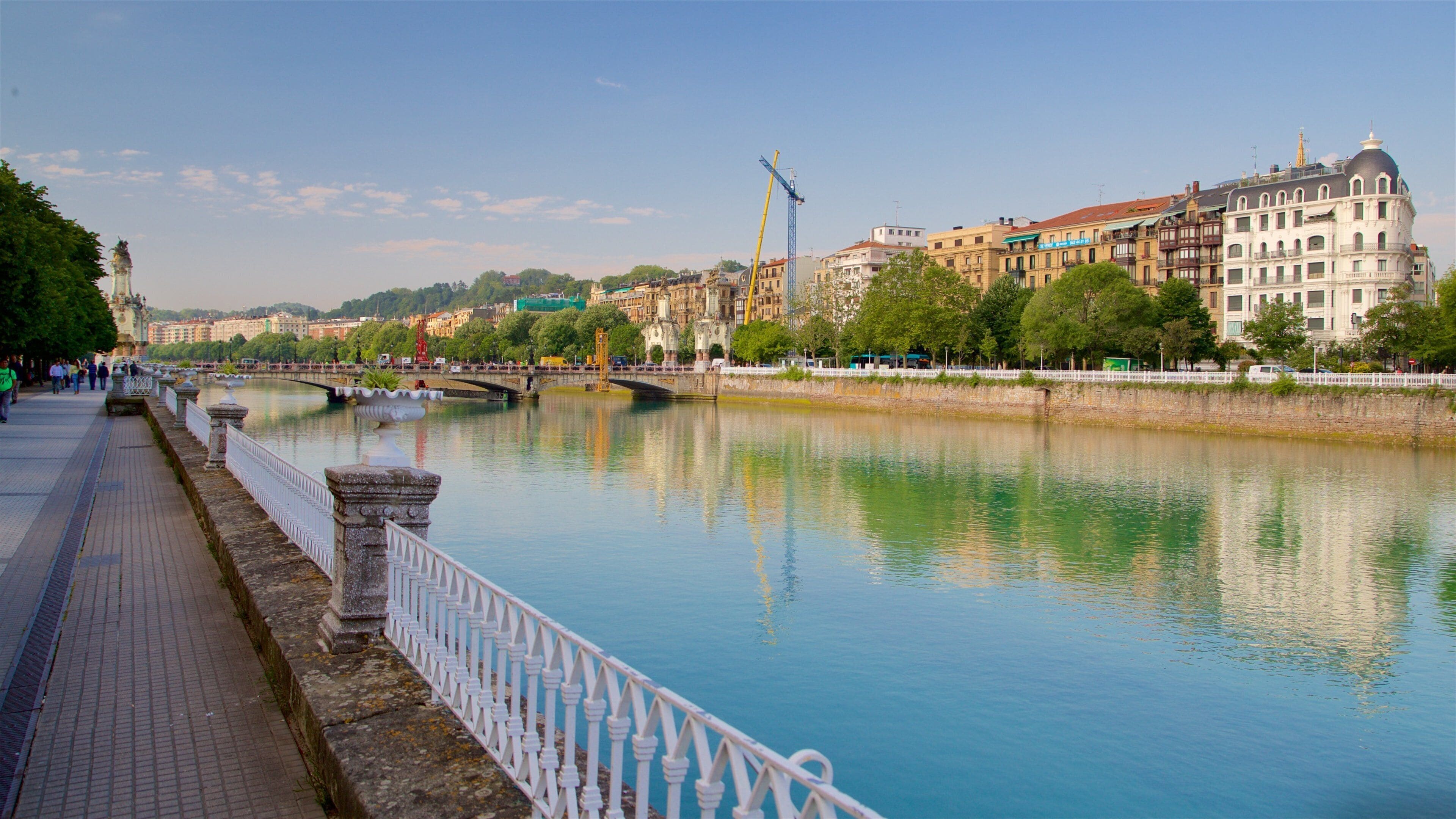 Maria Cristina Bridge which includes a river or creek and a city