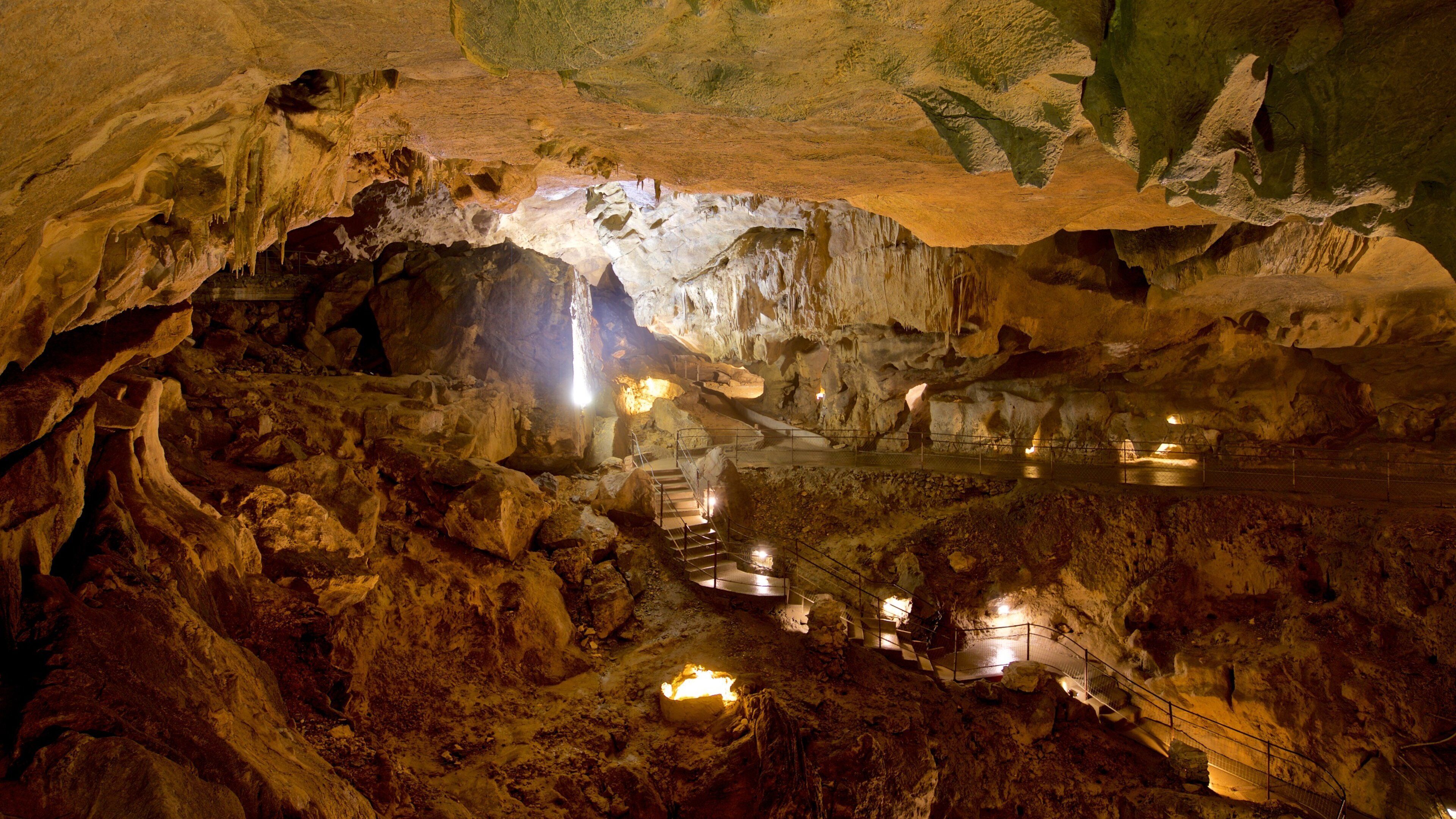 貝塔 爾朗洞穴 设有 洞穴