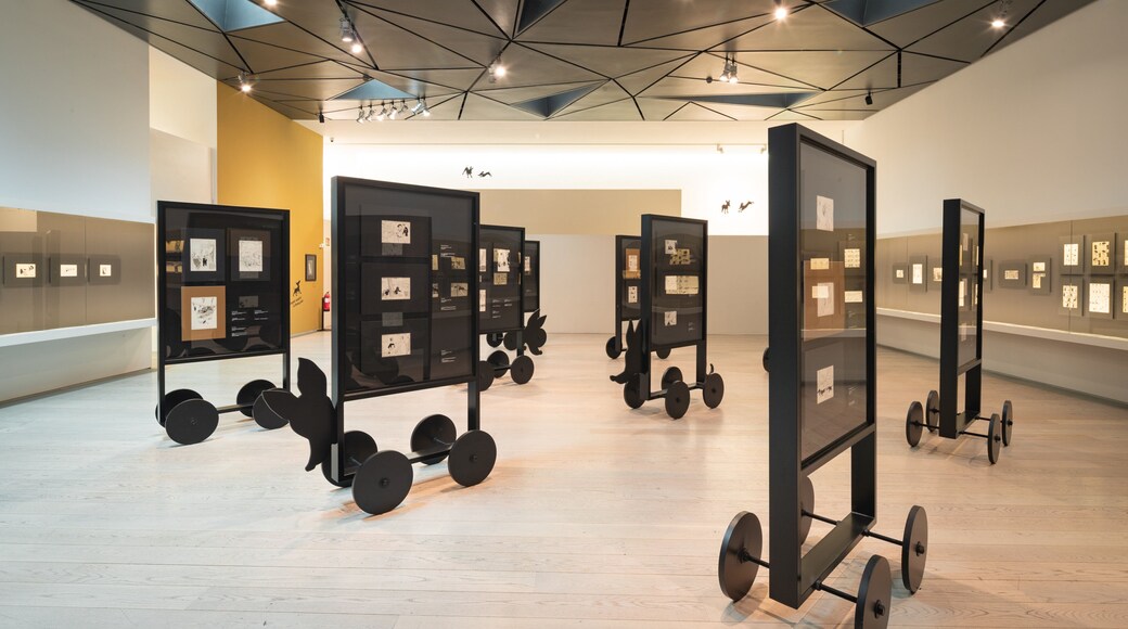 ABC Museum of Drawing and Illustration showing interior views and art