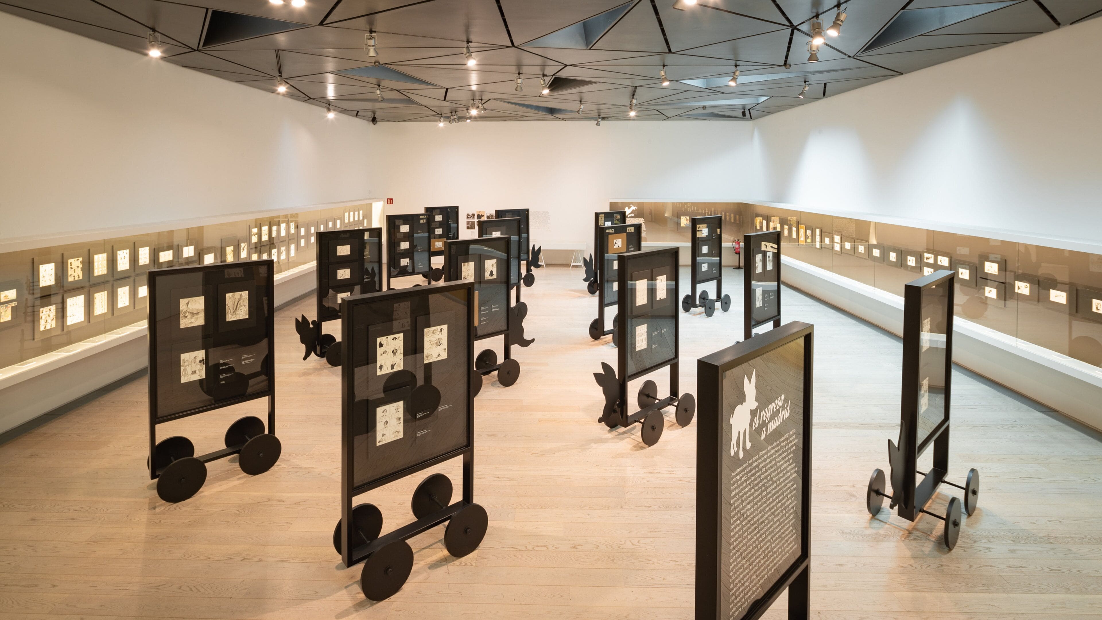 ABC Museum of Drawing and Illustration showing interior views and art