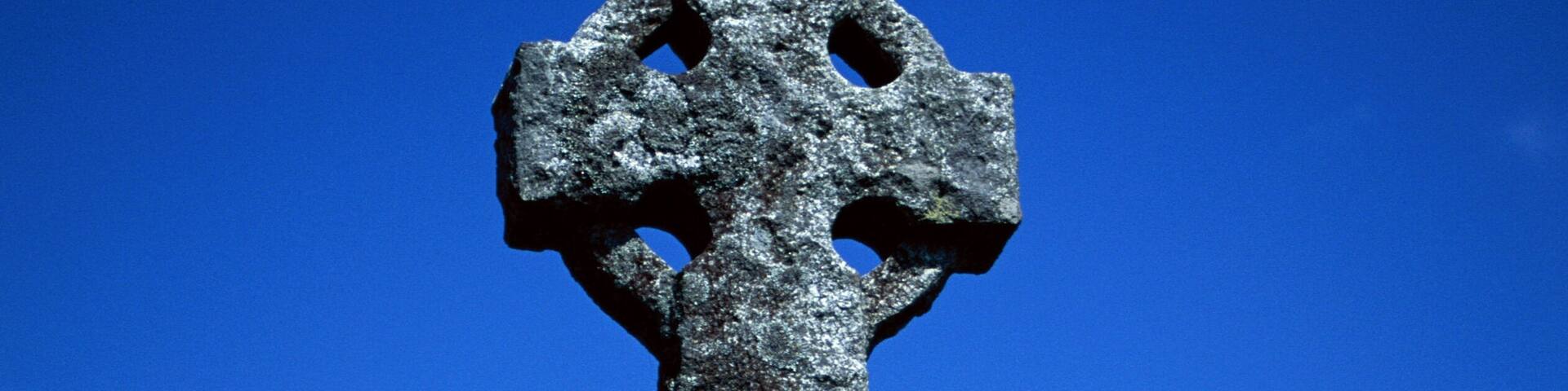 Celtic cross, Tobermory, Isle of Mull, Scotland