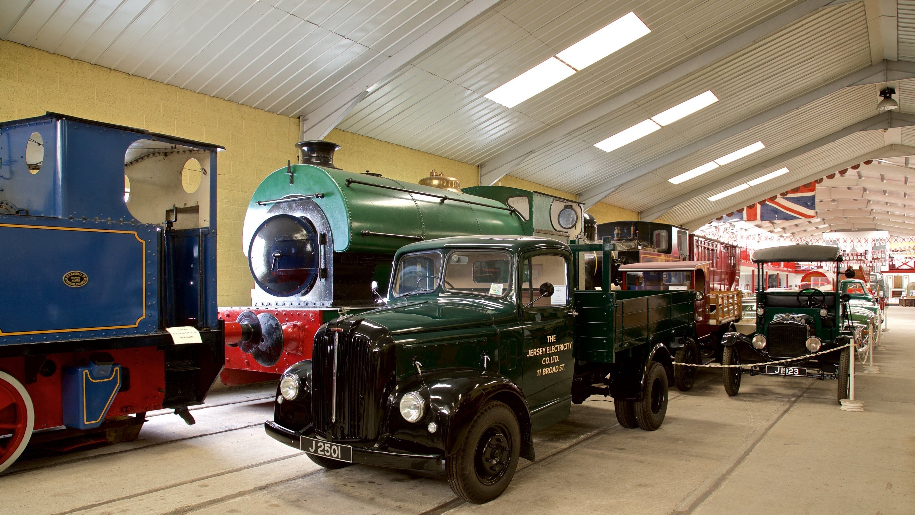 The Pallot Steam, Motor & General Museum showing heritage elements and interior views