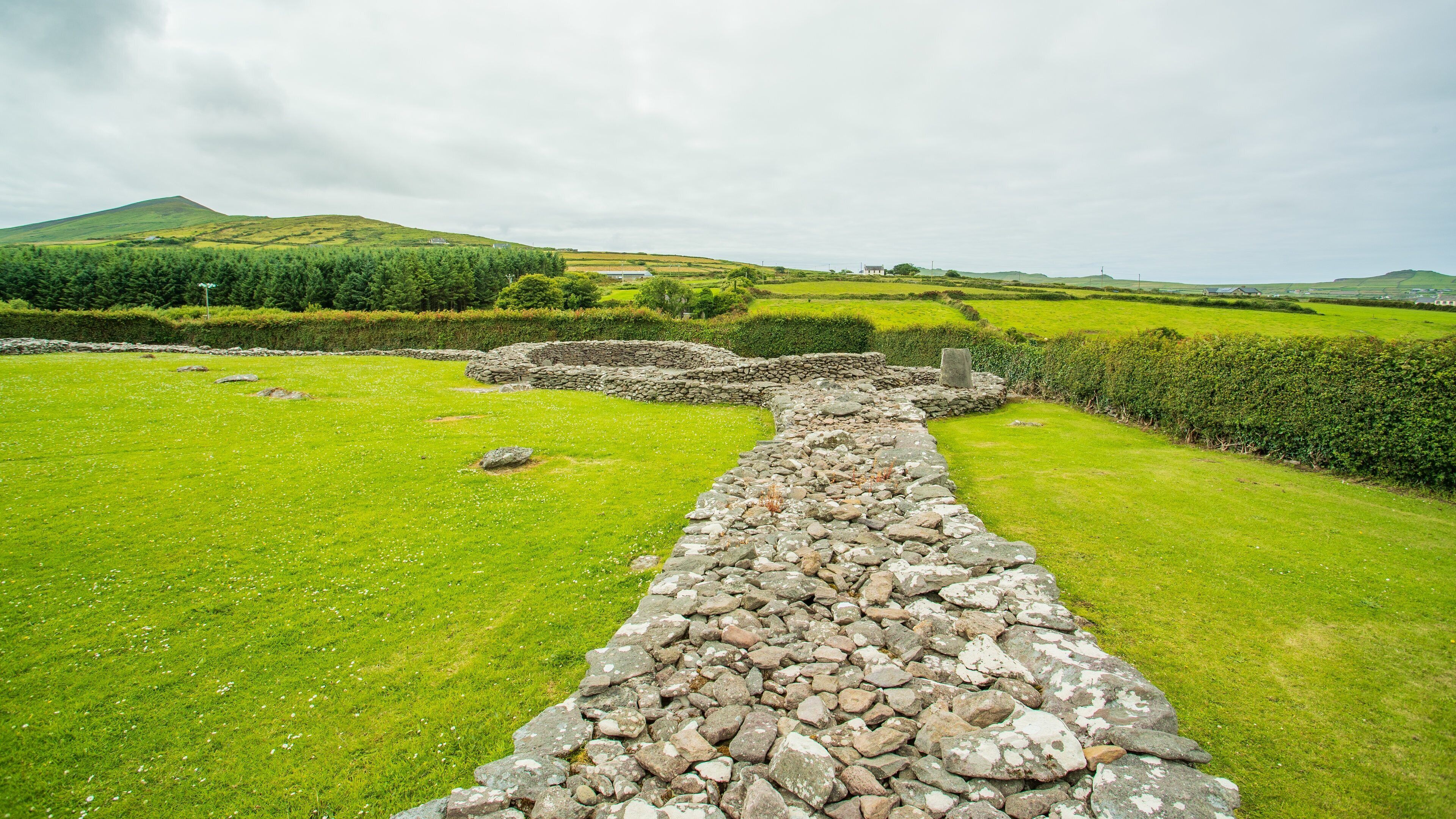 Riasc Monastic Settlement featuring heritage elements and building ruins